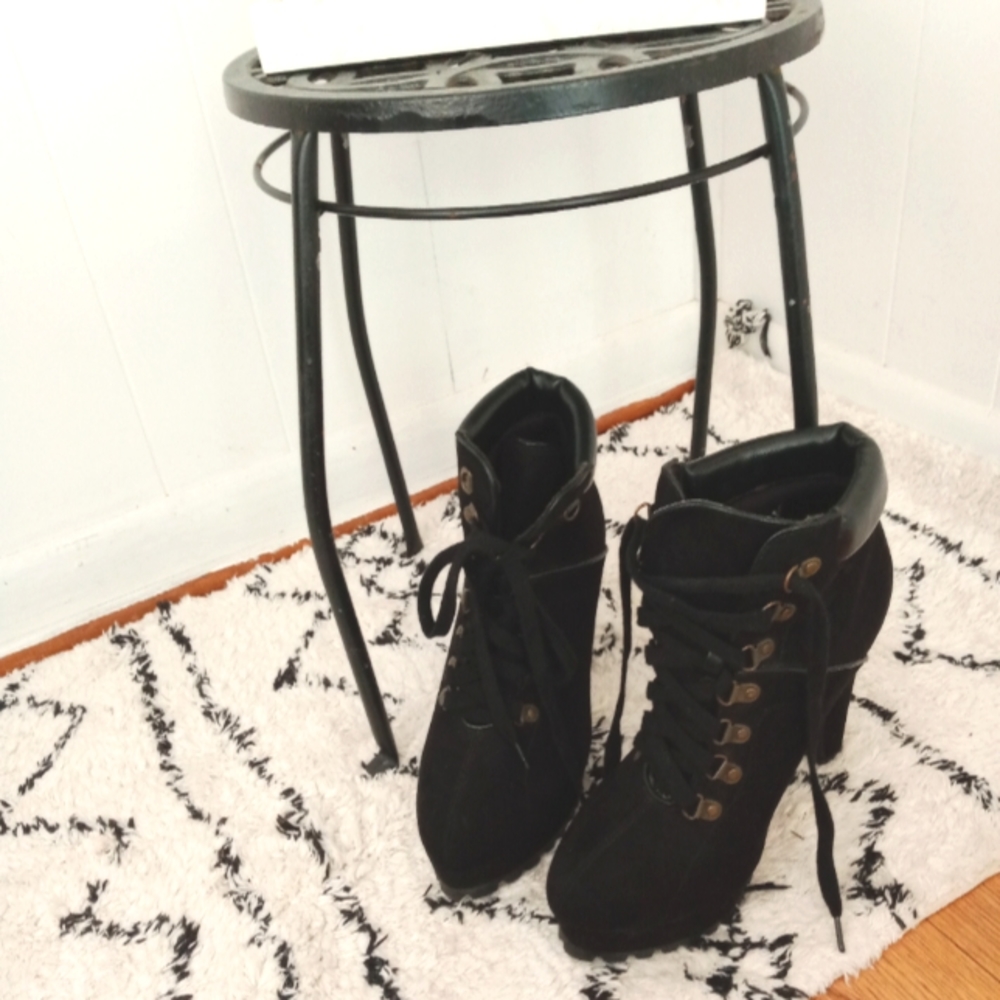 Sexy boot high heels